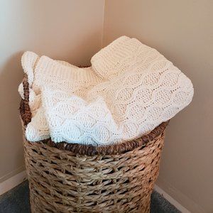 Chunky Knit Throw Blanket